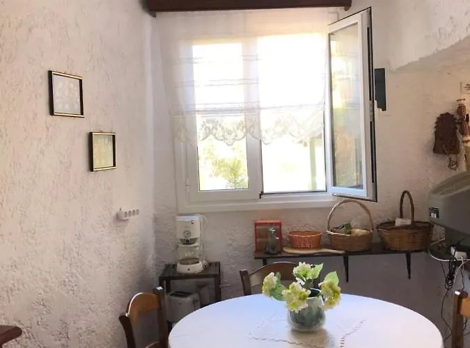Tatil Evi The Little House On The Hill Of *