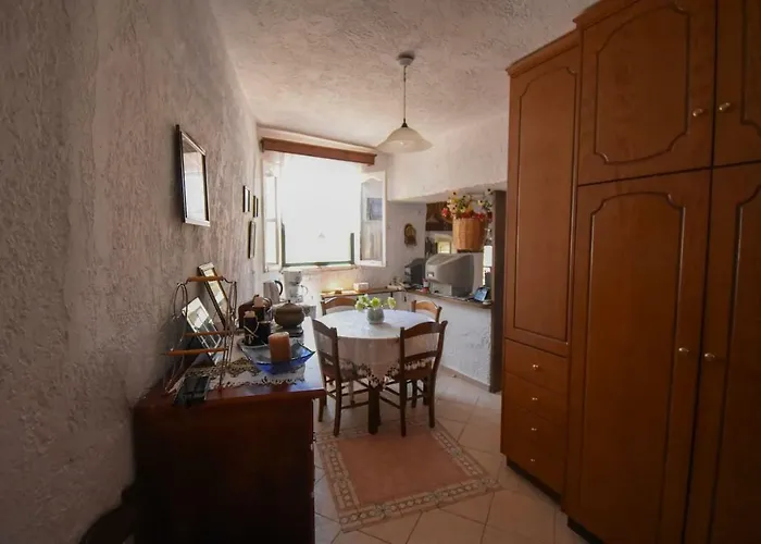 The Little House On The Hill Of Tatil Evi